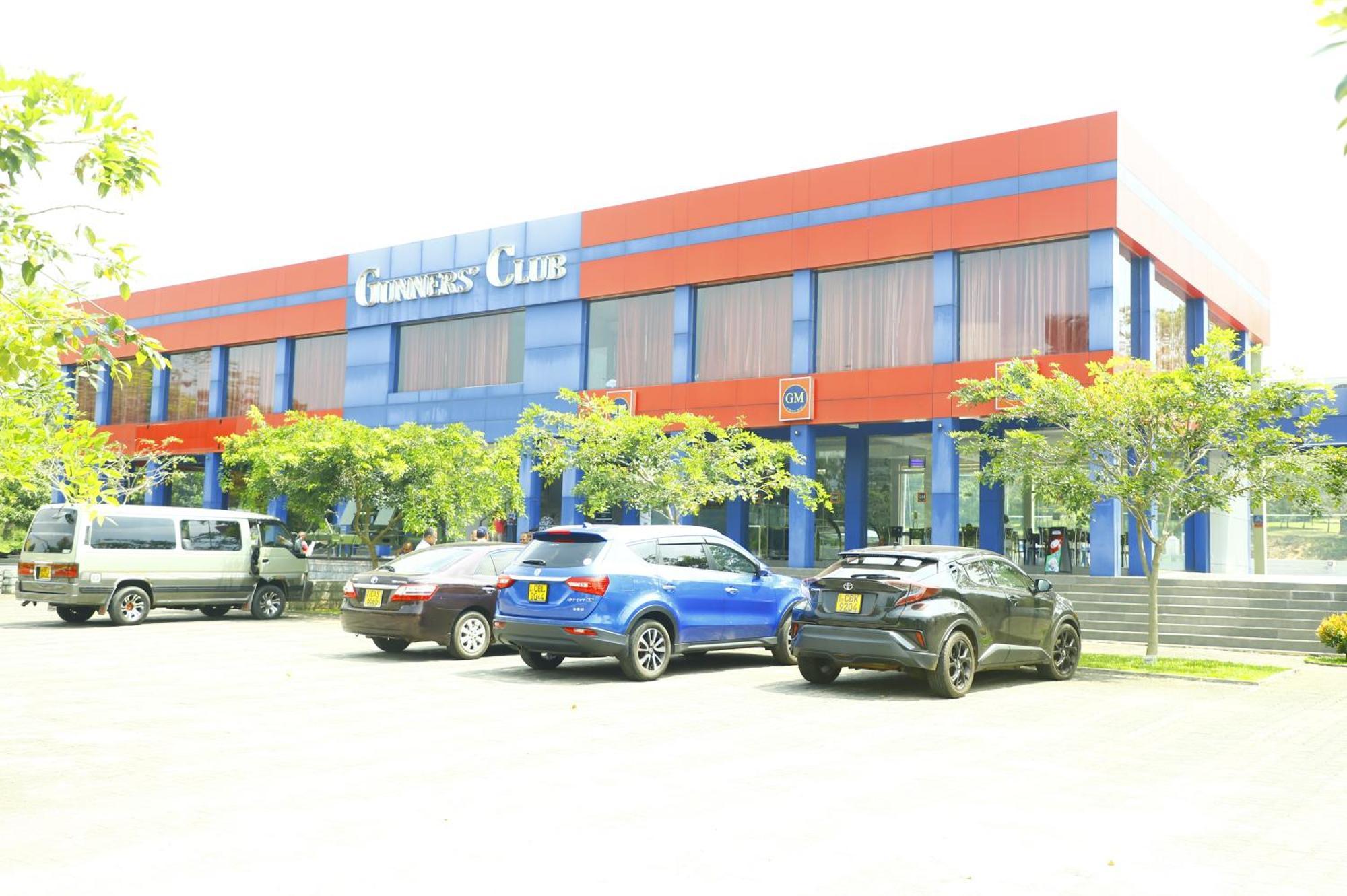 Gunners Club Hotel Minneriya Bagian luar foto